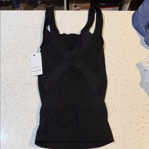 Blanqi Pull-down postpartum + nursing support tank top